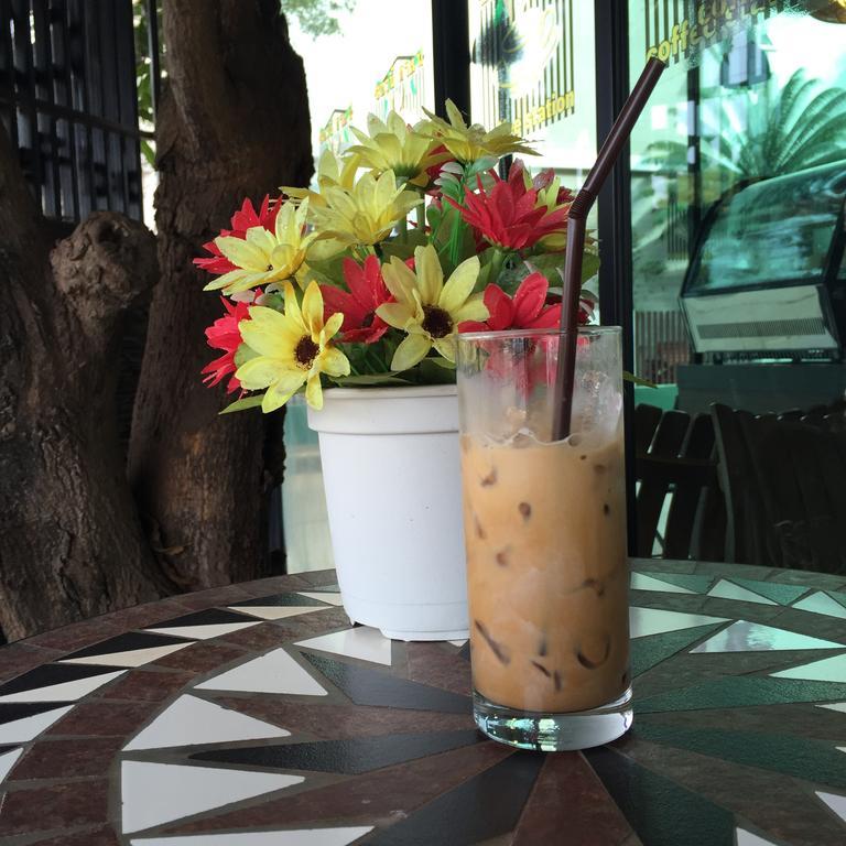 אודון תאני Coffee Station Hostel מראה חיצוני תמונה